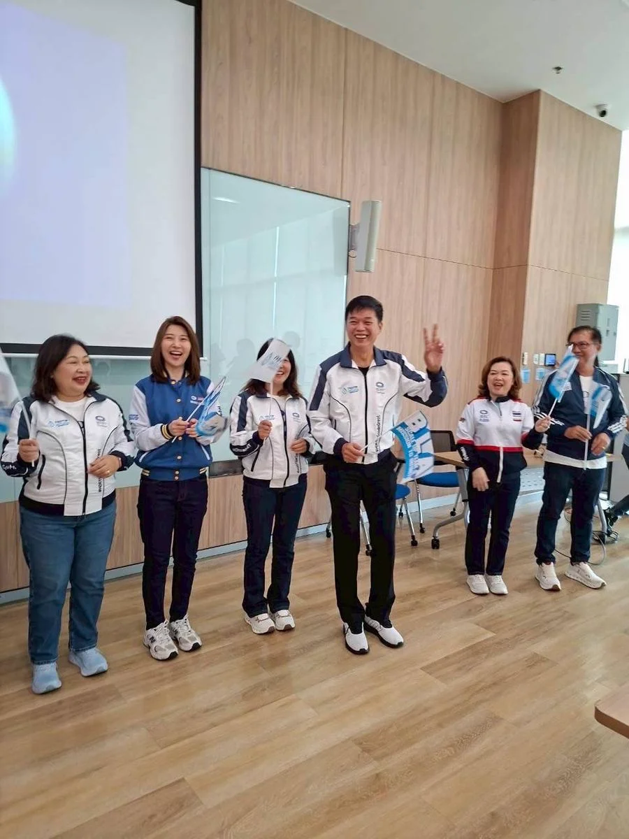 ทีมตัวแทนกรุงเทพประกันชีวิตร่วมเชียร์ในงานประกาศรางวัล
